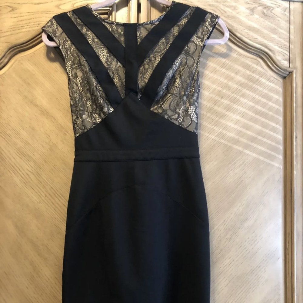 WOMEN'S BEBE DRESS SIZE 0 BLACK